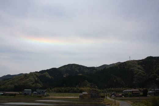 虹のある風景