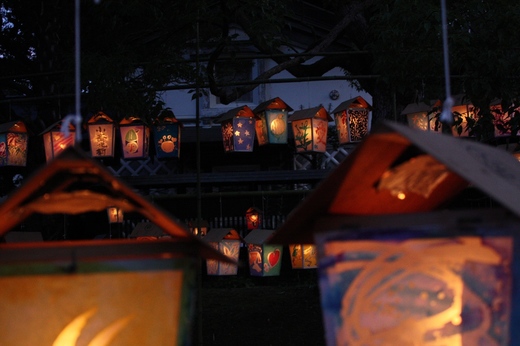 斎理幻夜(暗くなって雰囲気が出てきました)