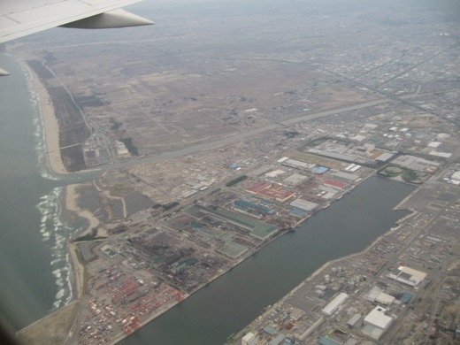仙台港上空